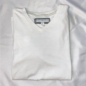 PD&C 100% Cotton V-Neck Tee. Size Large